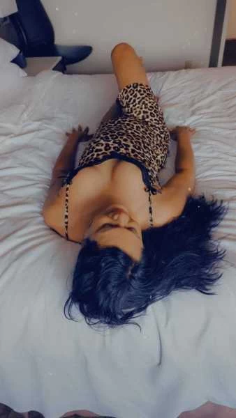 Photo 2 of Farah
