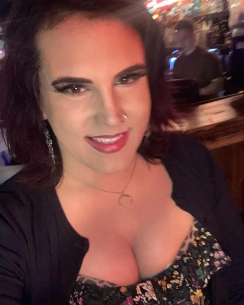 Thumbnail of Rose Dawn’s photo gallery